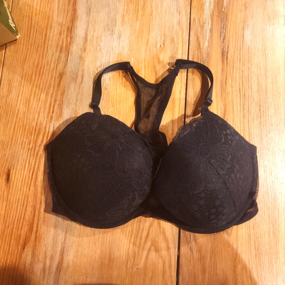 Victoria’s Secret Black Lace Push-Up Bra – Racerback Style | Size 34DD